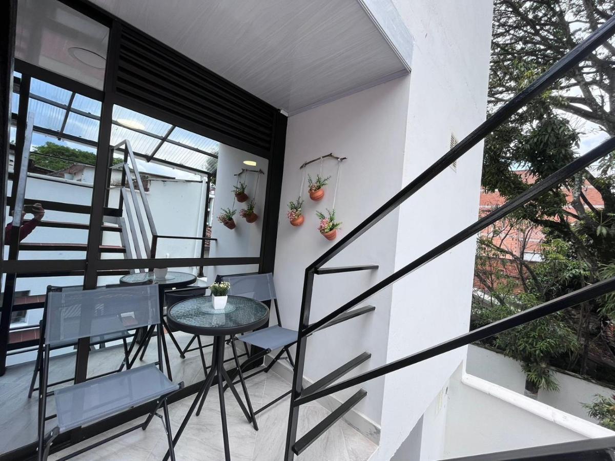 Edificio Santamarta Medellin Hotell Eksteriør bilde